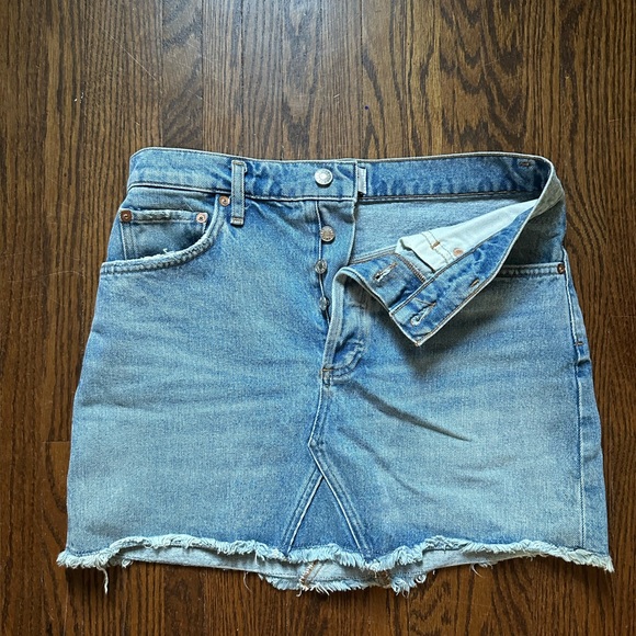 Adorable Agolde denim mini skirt - Picture 4 of 4